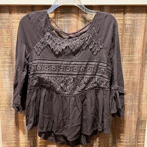 Elegant Lace Detail Women's Top